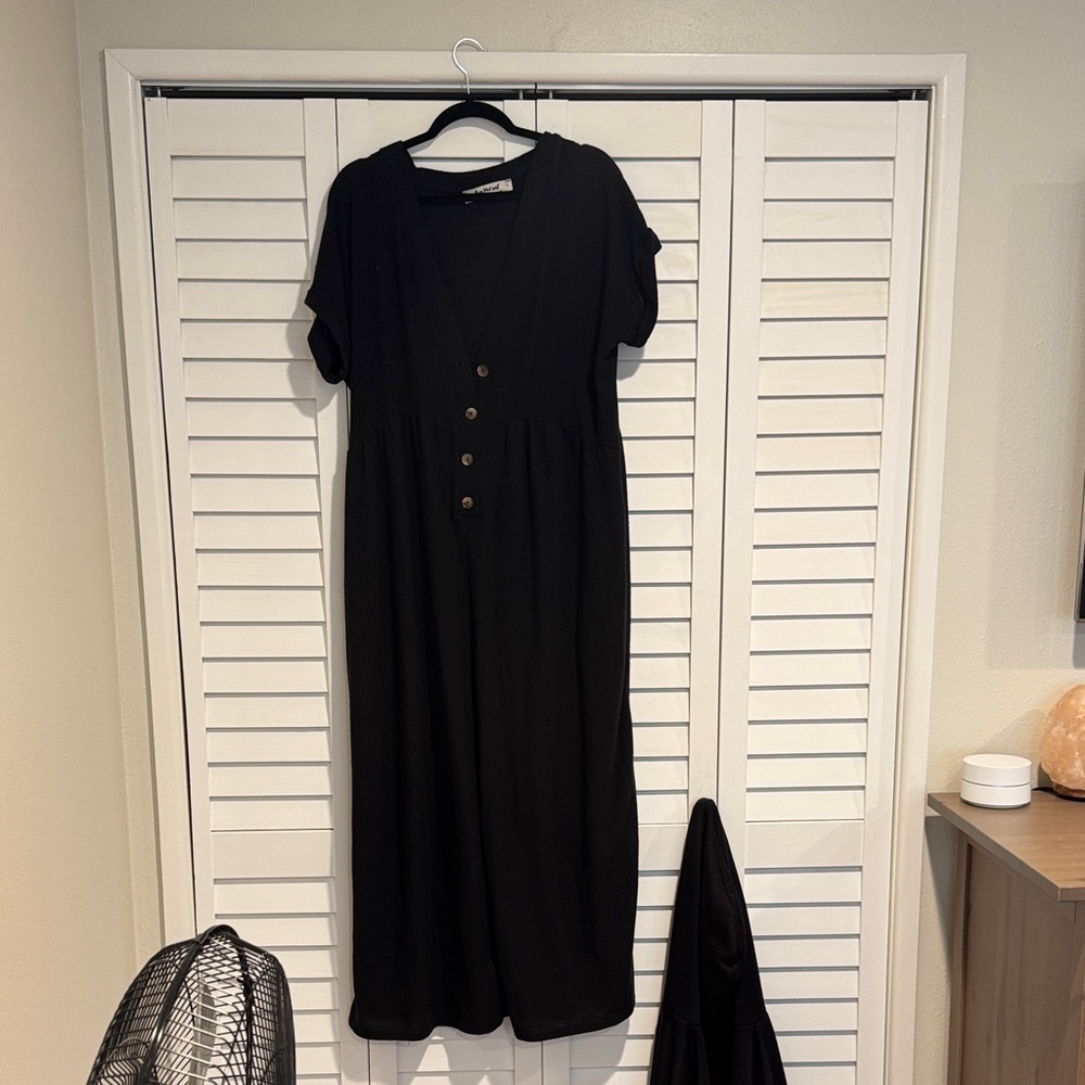 Three Bird Nest Black Button-Front Midi Dress